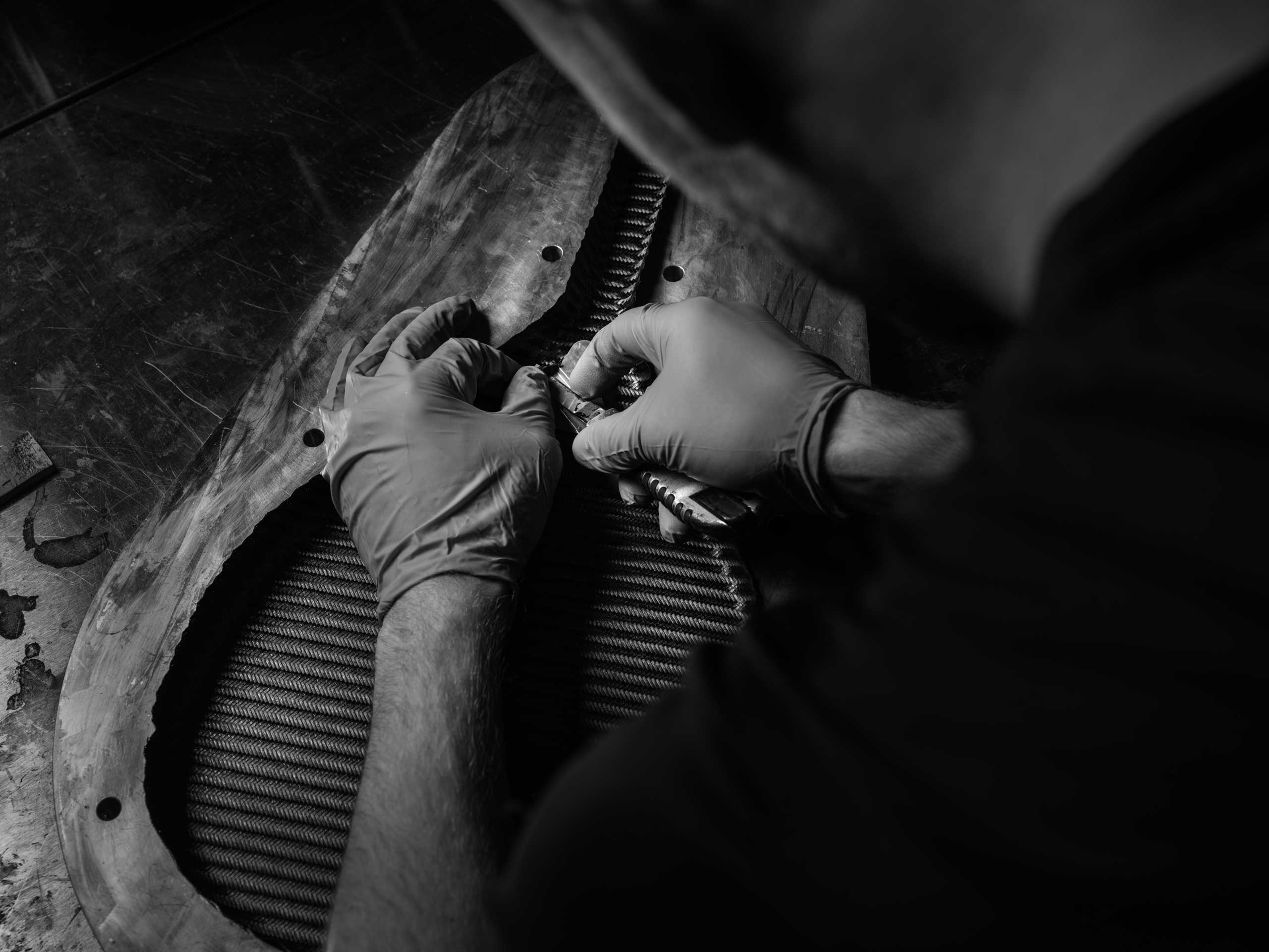 Crafting a bespoke padel racquet with extra ordinary finish